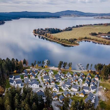 Deluxe Apartment Lipno - Lake Side Village, Frymburk Nad Vltavou מראה חיצוני תמונה