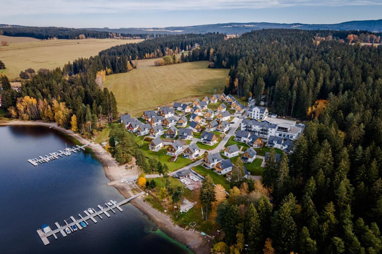 Deluxe Apartment Lipno - Lake Side Village, Frymburk Nad Vltavou מראה חיצוני תמונה